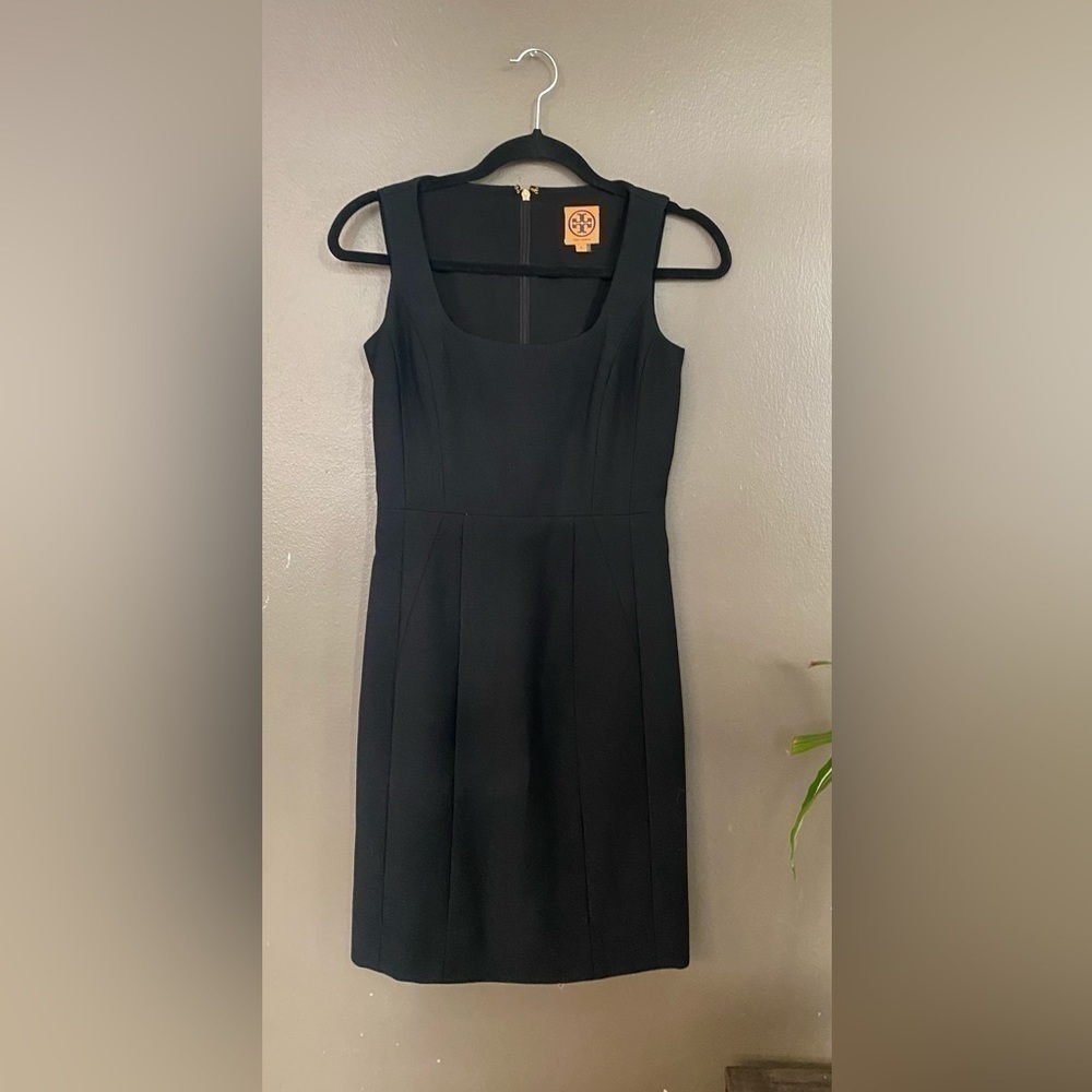 ⭐️HP⭐️ Tory Burch soft wool fitted dress- Xsmall